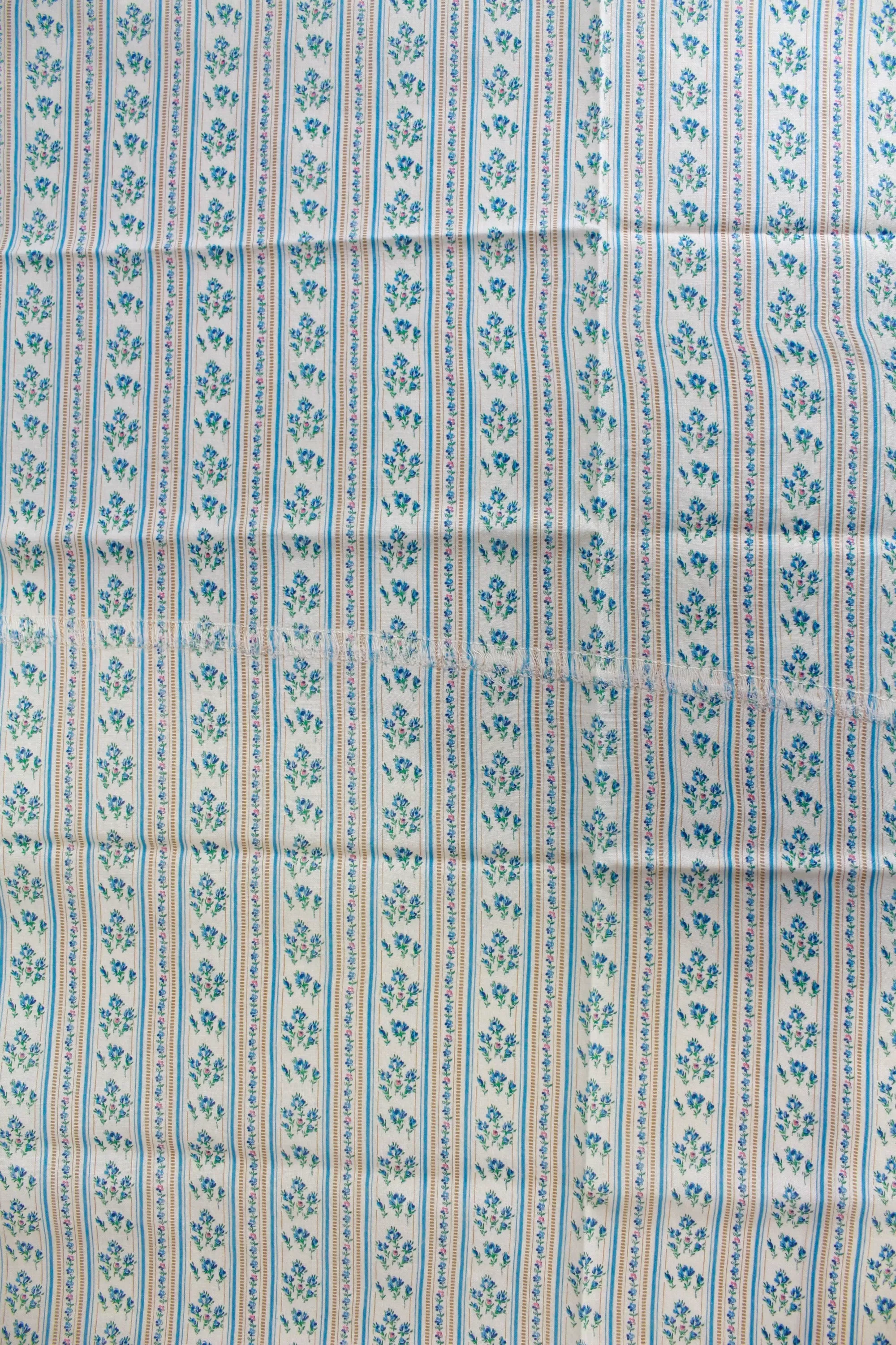 1930s 40s Floral Stripe Print Feedsack Cotton Fabric (Seamed)