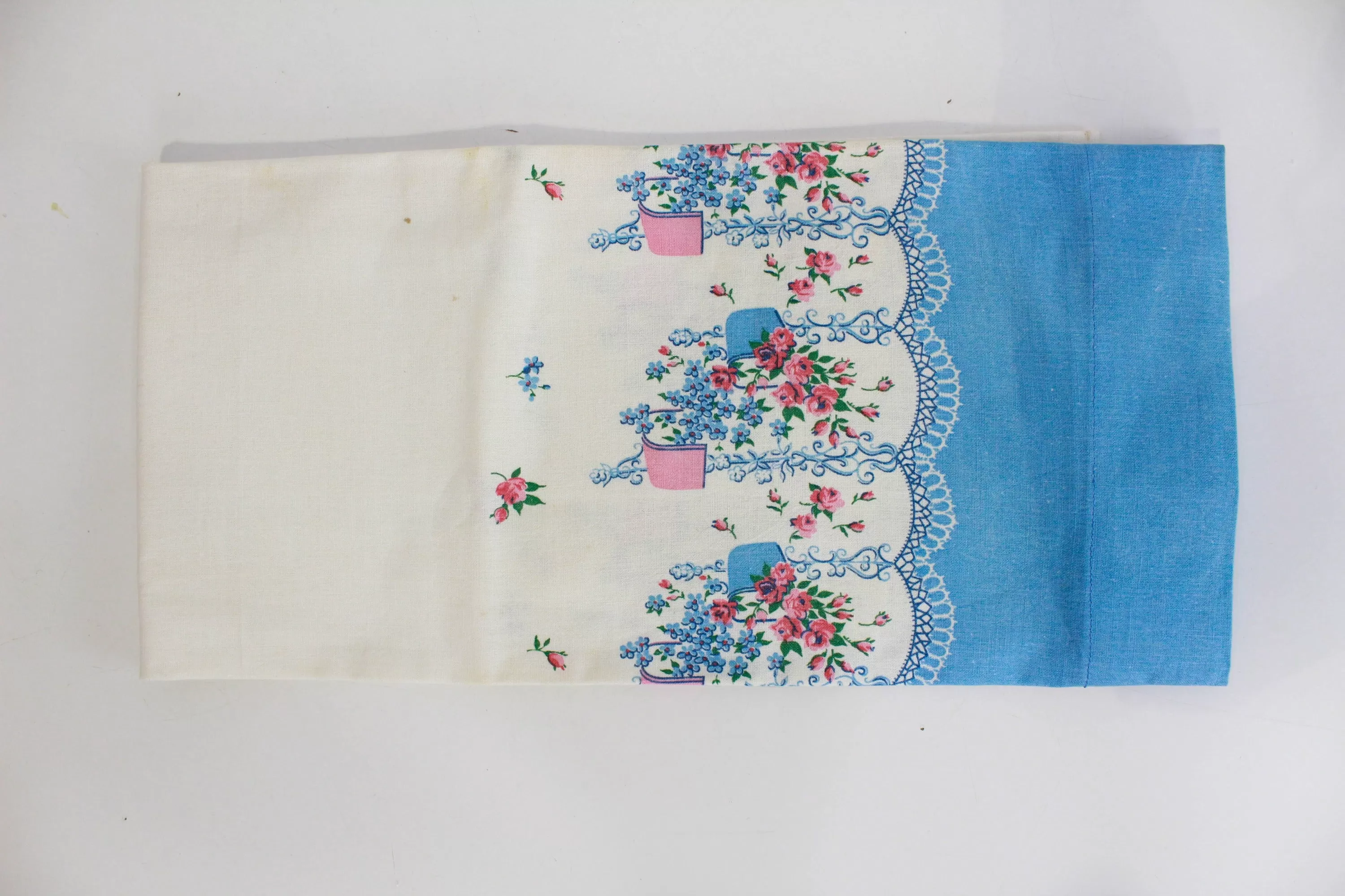 1940s Blue Floral Print Feedsack Pillowcase (1)