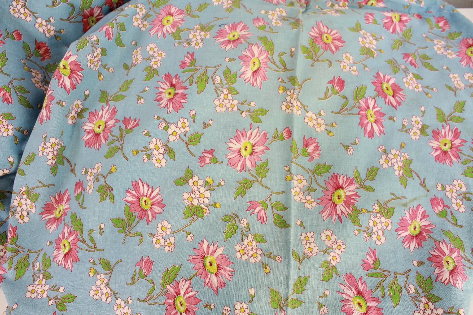 1940s Daisy Print Cotton Duvet Cover, 71" x 68"