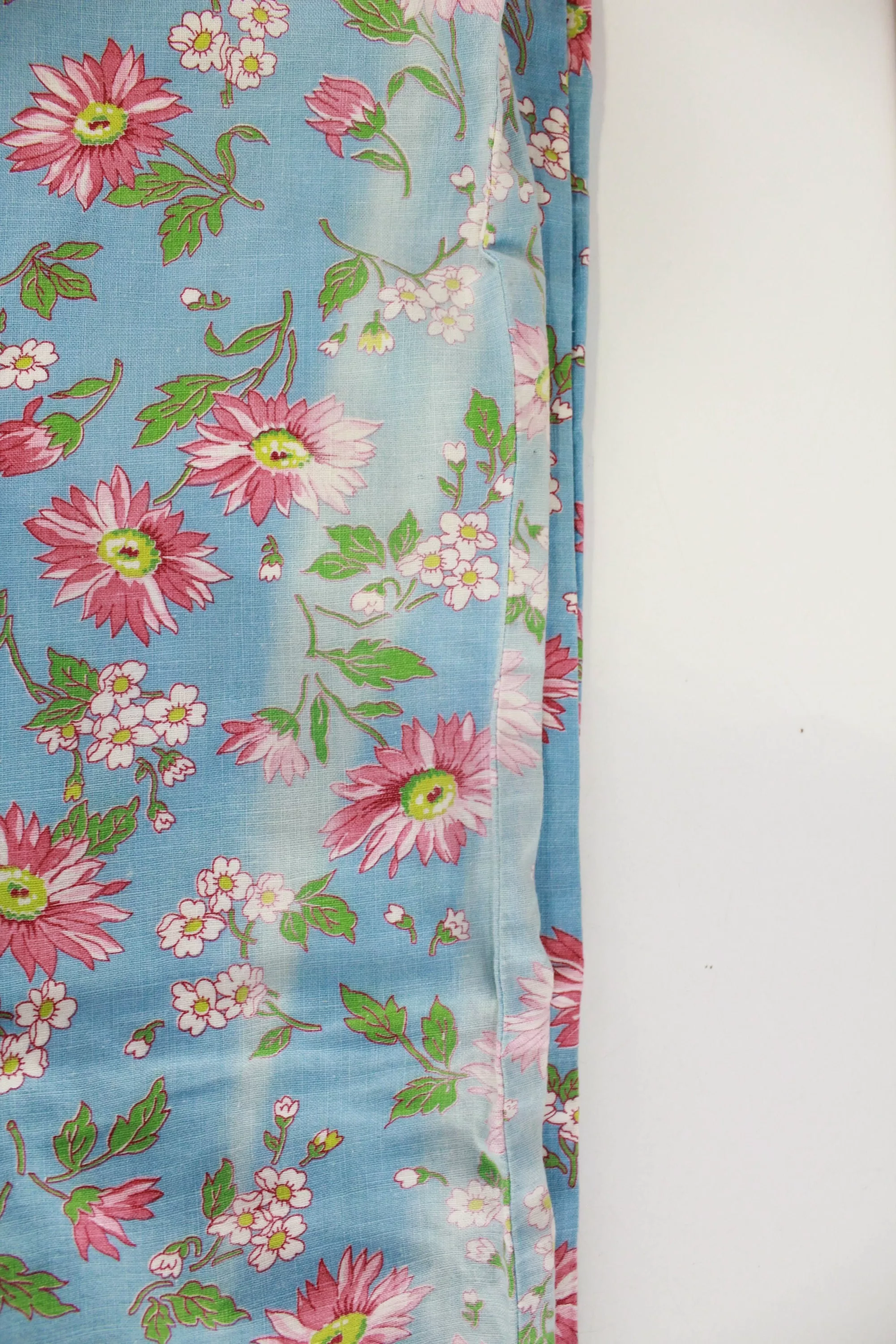 1940s Daisy Print Cotton Duvet Cover, 71" x 68"