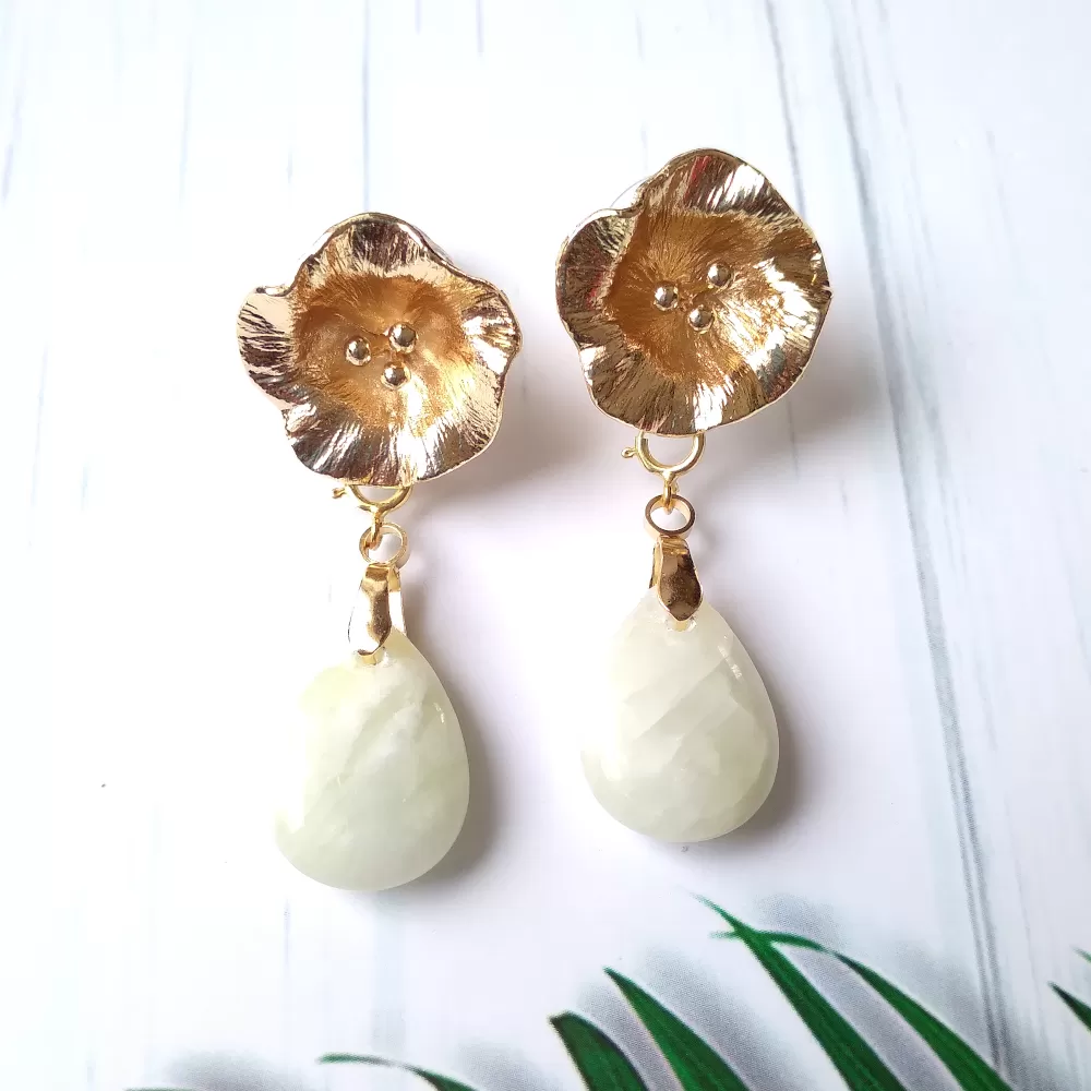 3 Pistil with White Jade Stud Earrings