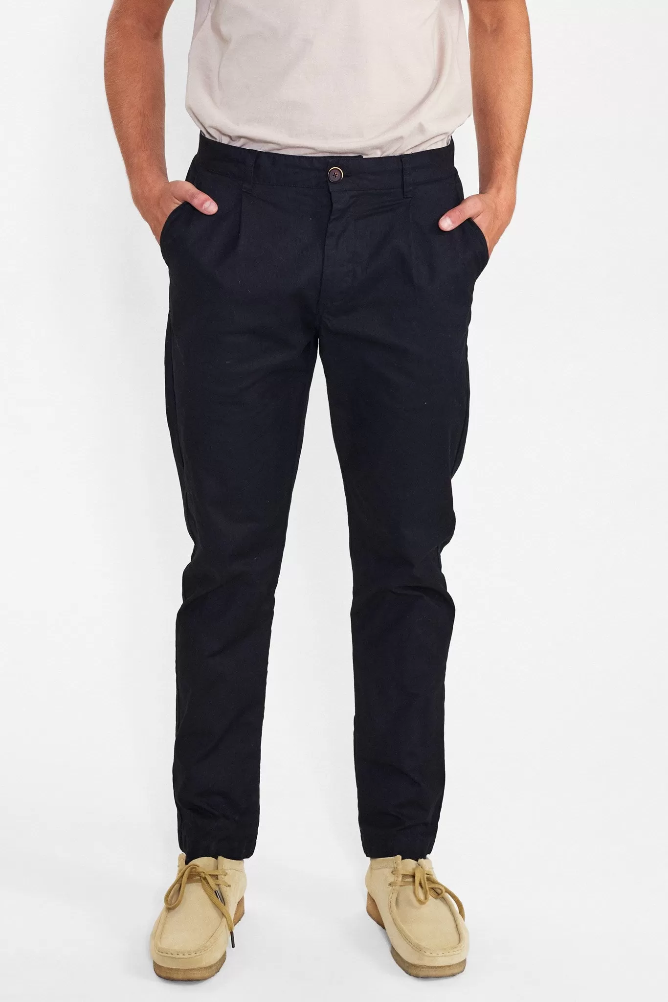 AKJAMES COTTON PLEAT PANT - Caviar