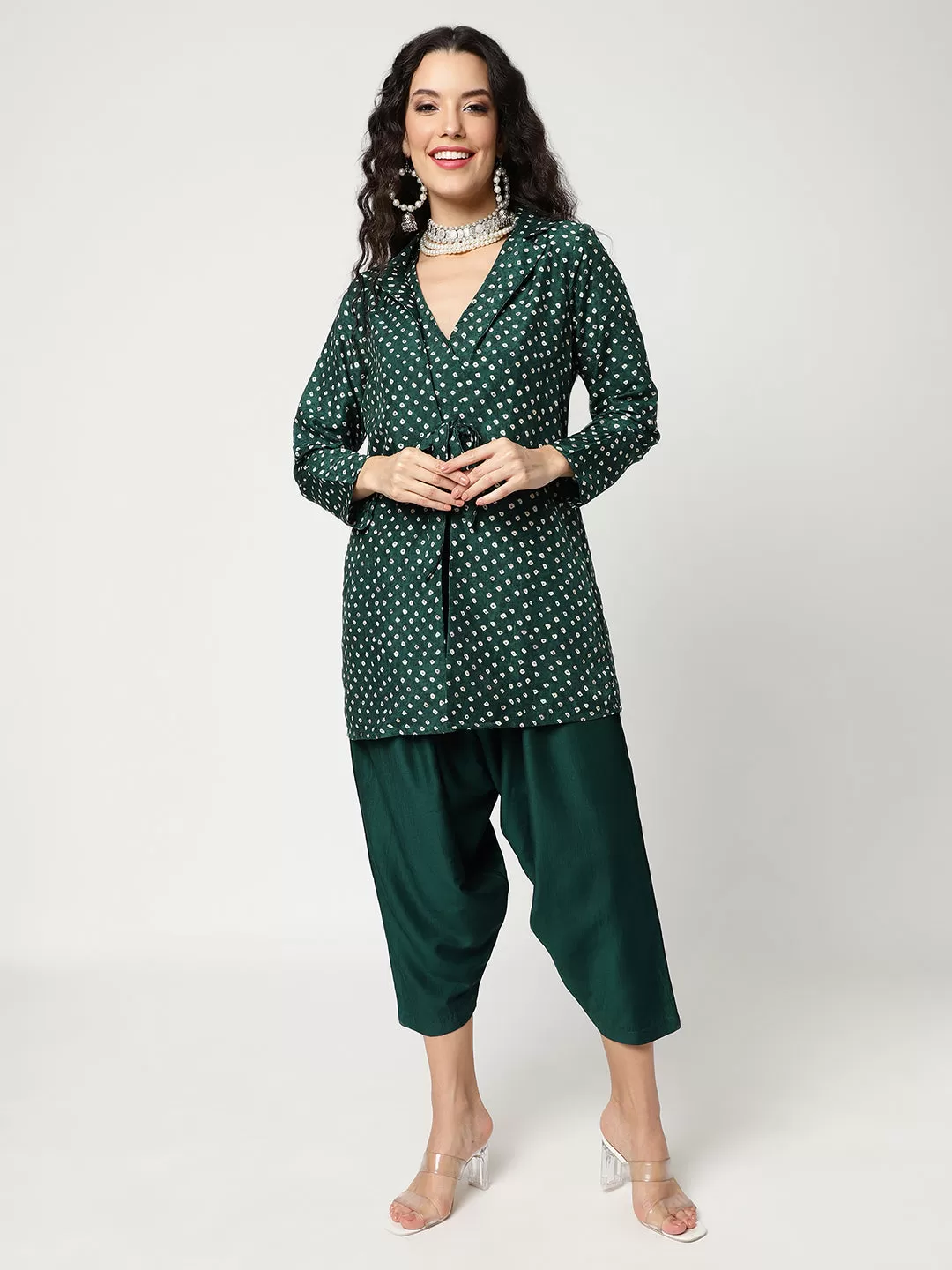 Bandhani Foil Printed Jumpsuit With Stylish Collared Shrug