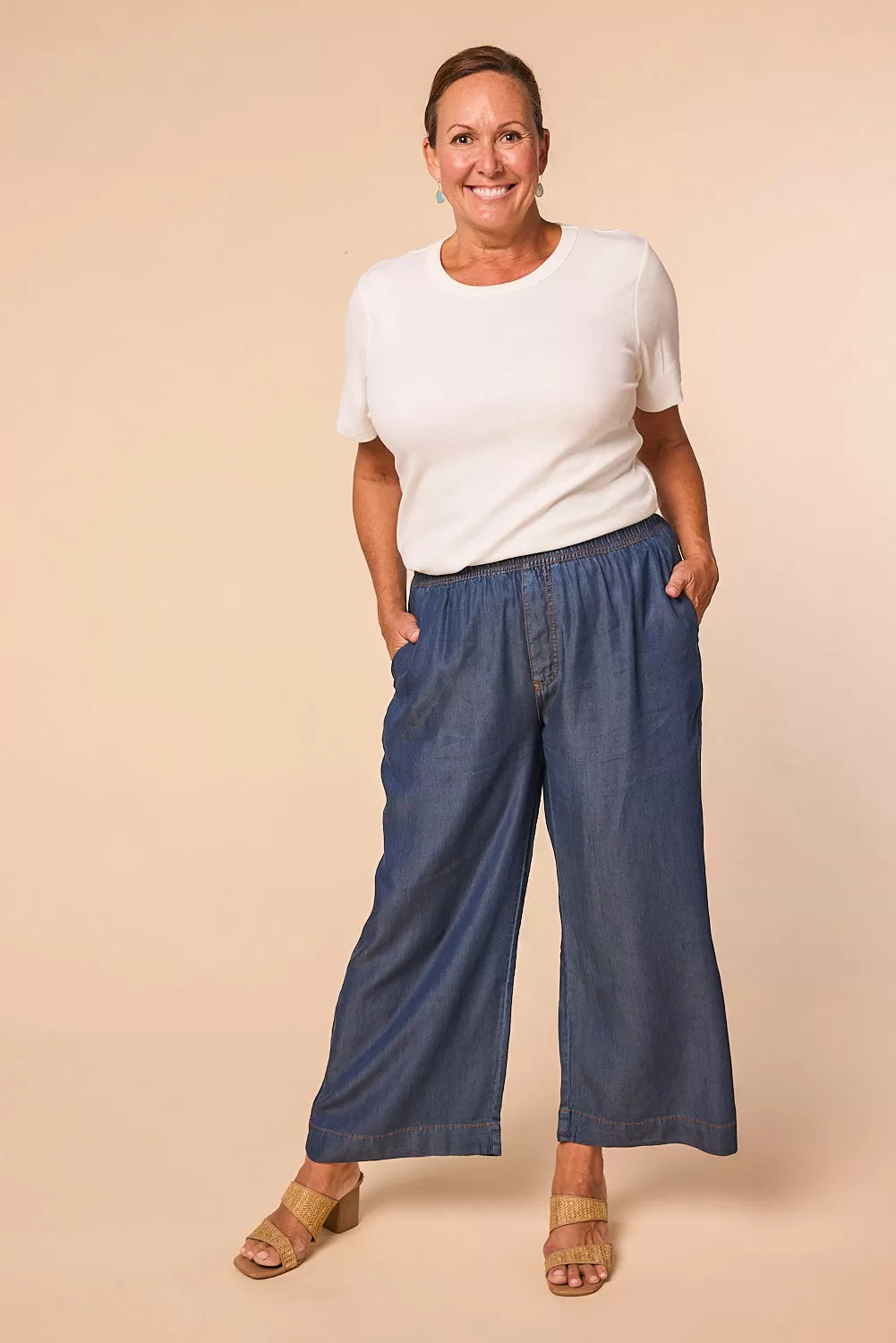 Breezy Cropped Relaxed Tencel Pant in Mid Wash