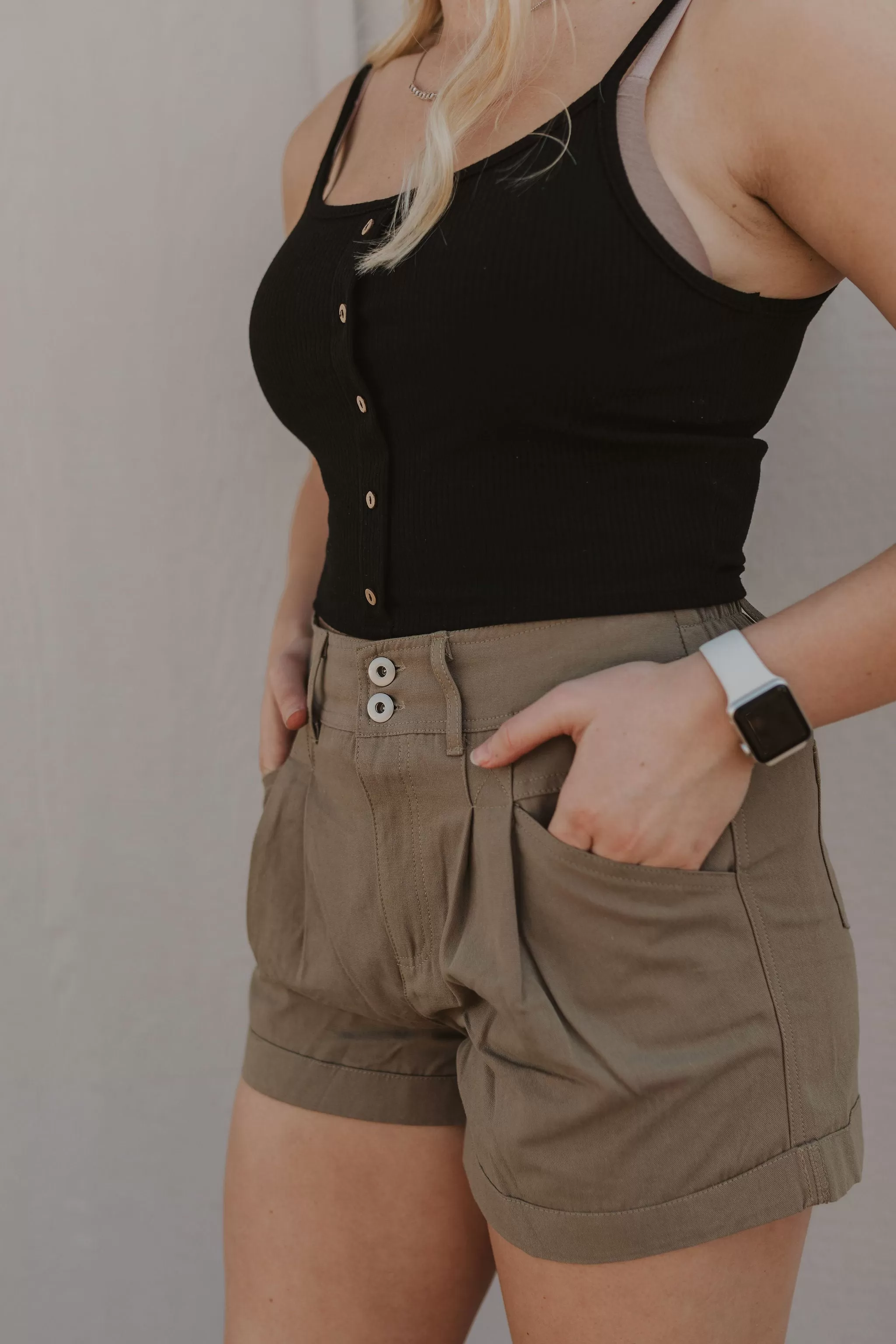 BUTTON TRIM CROP TOP 2 COLOR OPTIONS IVY & CO