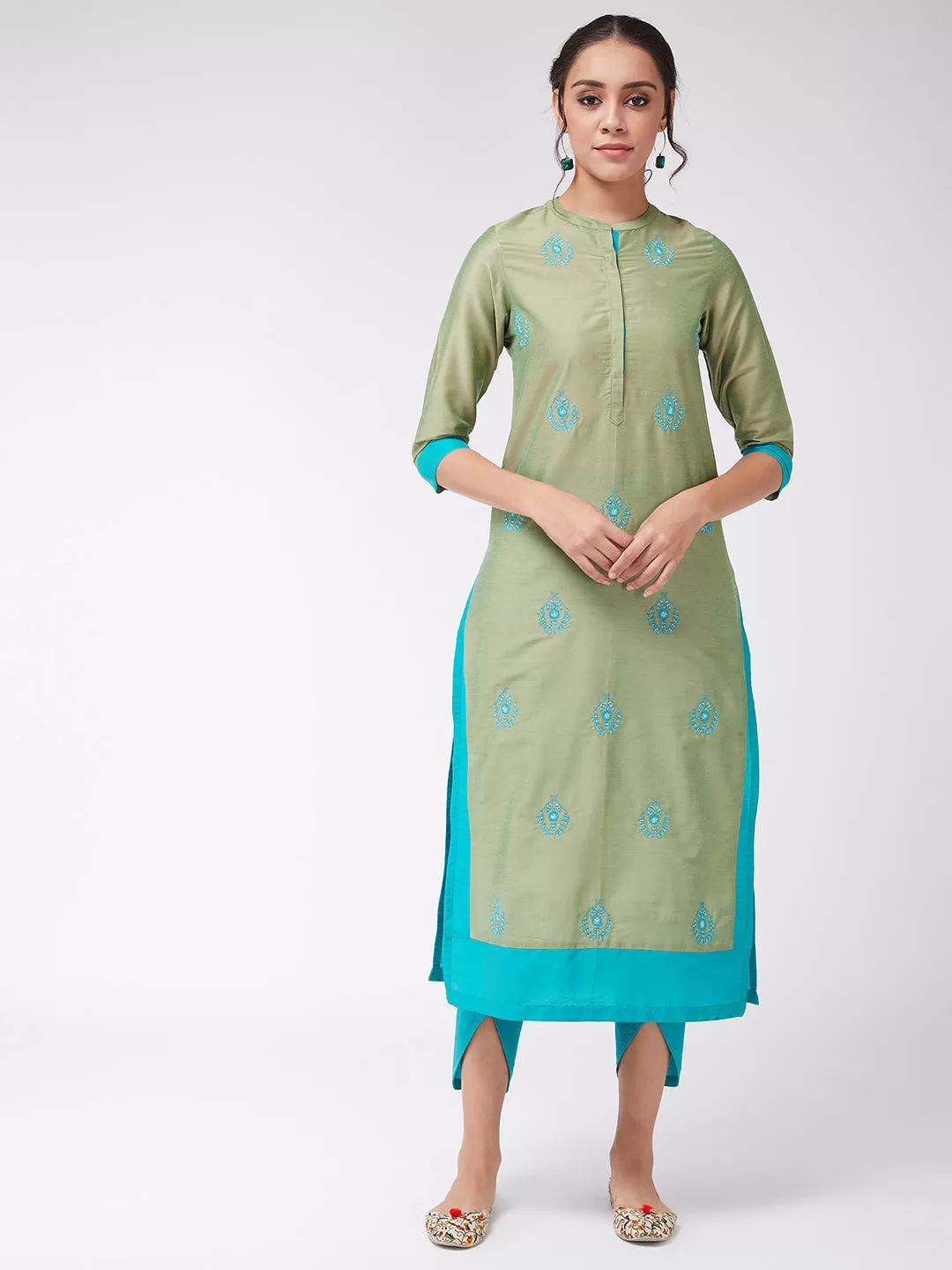 Embroidered Side Dual Patch Semi-Festive Kurta