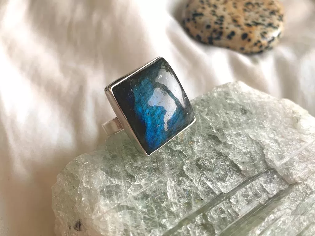 Labradorite Adjustable Akoni Ring - Square