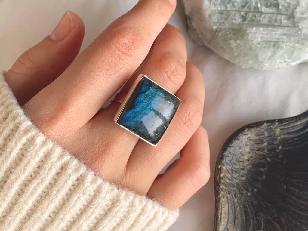 Labradorite Adjustable Akoni Ring - Square