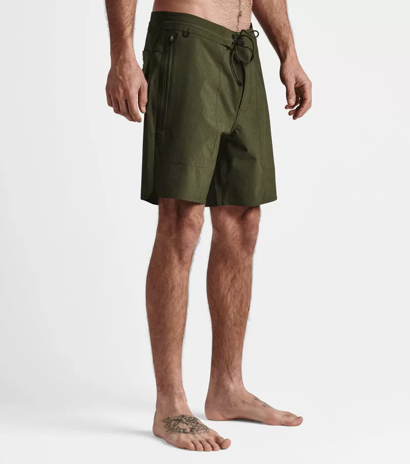 Layover Trail 3.0 18'' Hybrid Travel Shorts Packable