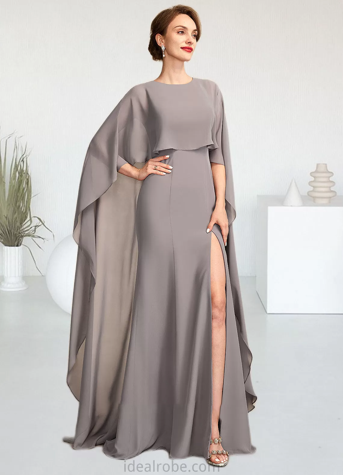 Lois Sheath/Column Scoop Neck Sweep Train Chiffon Mother of the Bride Dress With Split Front STK126P0015000