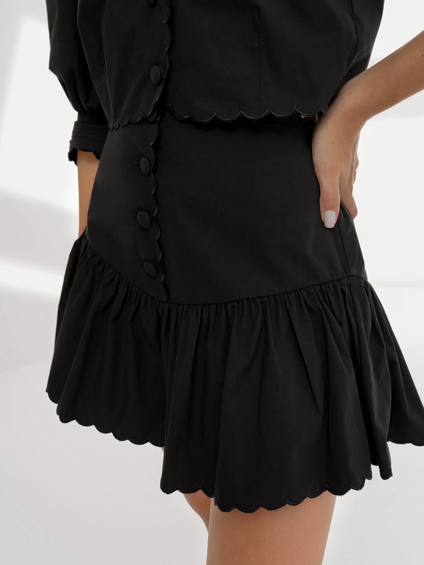 Paulette Scalloped Cotton Skort | Black