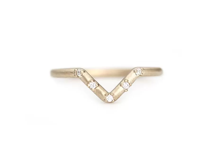 Peak Diamond Ring