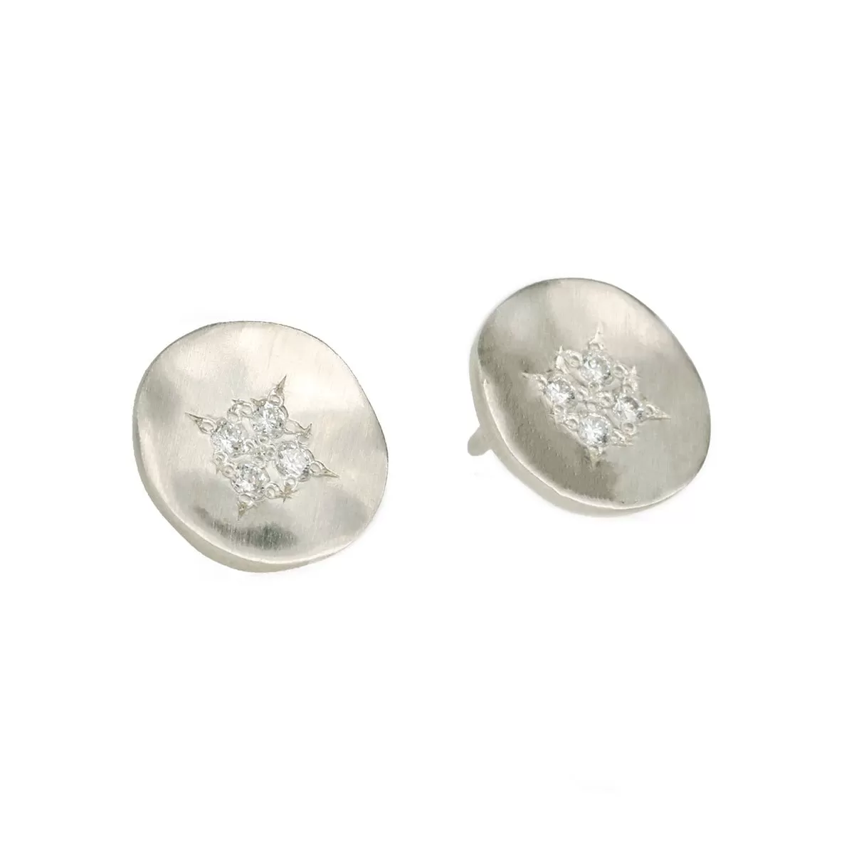 Silver Disc Four Star Wave Diamond Studs