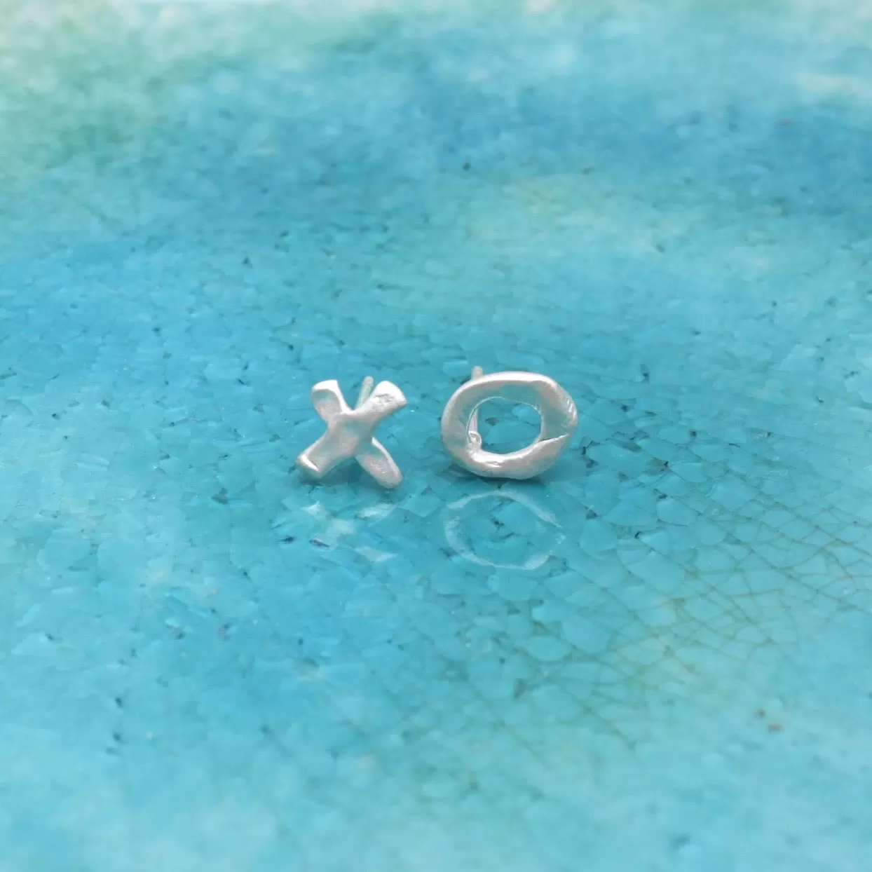 XO Freeform Silver Earrings